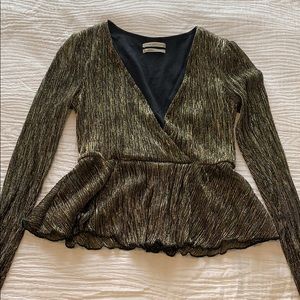 Long sleeve v neck too